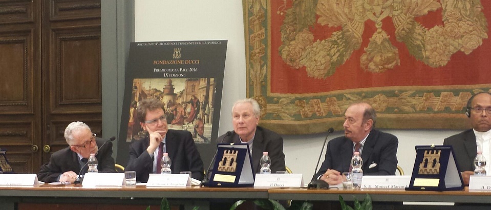 Il premio Fondazione Ducci per la pace 2016 è assegnato, per la religione cristiana, a S.E. Mons. Michael L. Fitzgerald, MAfr