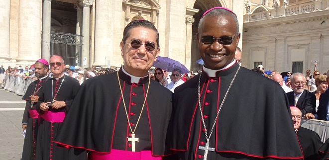 Incontro di due cari amici del PISAI, entrambi nominati Vescovi da Papa Francesco di recente