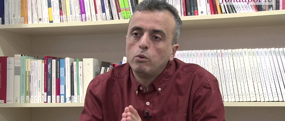 Ahmed Bouyerdene, qui a fait récemment une conférence au PISAI, a publié La guerre et la paix, Abd el-Kader et la France, aux éditions Vendémiaire.