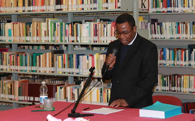 Martedì 12 febbraio alle 15.30, presso la biblioteca ‘Maurice Borrmans’, Martin Awaana Wullobayi ha difeso la dissertazione della sua tesi di dottorato