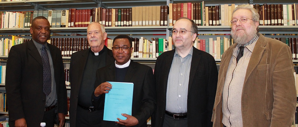 Martedì 12 febbraio alle 15.30, presso la biblioteca ‘Maurice Borrmans’, Martin Awaana Wullobayi ha difeso la dissertazione della sua tesi di dottorato