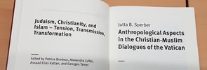 La Dr.ssa Jutta B. Sperber ha offerto alla Biblioteca del PISAI il suo ultimo lavoro, Anthropological Aspects in the Christian-Muslim Dialogues of the Vatican, De Gruyter 2019.