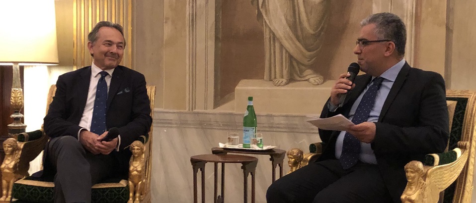 Le 28 octobre 2019, à l’Ambassade de France près du Saint-Siège, s’est tenue la présentation du volume: Uscire dal caos. Le crisi nel Mediterraneo e nel Medio Oriente