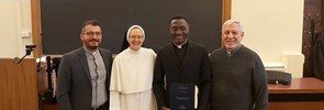Le 20 octobre 2021, Celestine Chukwubunna Muonwe, ancien étudiant du PISAI, a soutenu avec succès sa thèse de doctorat à l’Université Angelicum de Rome