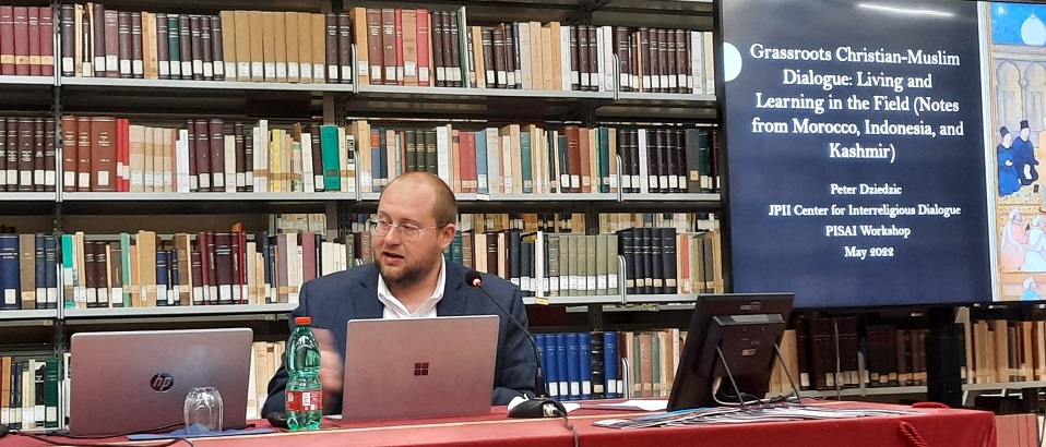 Le 6 mai 2022, un atelier intitulé « From the Grassroots to Institutions : Experiences and Tips in the Field of Christian-Muslim Dialogue » a eu lieu à la bibliothèque du PISAI