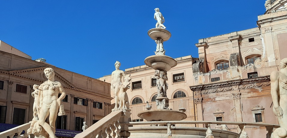 Mercoledì 22 maggio 2024, nell’ambito della conferenza annuale organizzata da EuARe a Palermo, due professori del PISAI hanno partecipato con i loro interventi