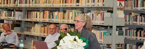Congratulazioni alla neo-dottoressa suor Carol Mercoledì 11 settembre 2024 Carol Cooke-Eid ha difeso la sua tesi dottorale dal titolo “Dieu en quête des hommes. Une approche de l’appel divin à la lumière des réponses humaines dans les sourates 96 à 112 du Coran selon l’ordre « chronologique » de sa révélation d'après al-Azhar”