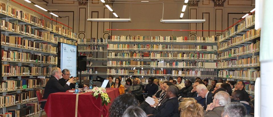 Giovedì 27 marzo 2025 alle ore 17.00, presso la Biblioteca Maurice Borrmans del PISAI, si è tenuta la conferenza 'What Impact do Religions have on International Relations Today?'