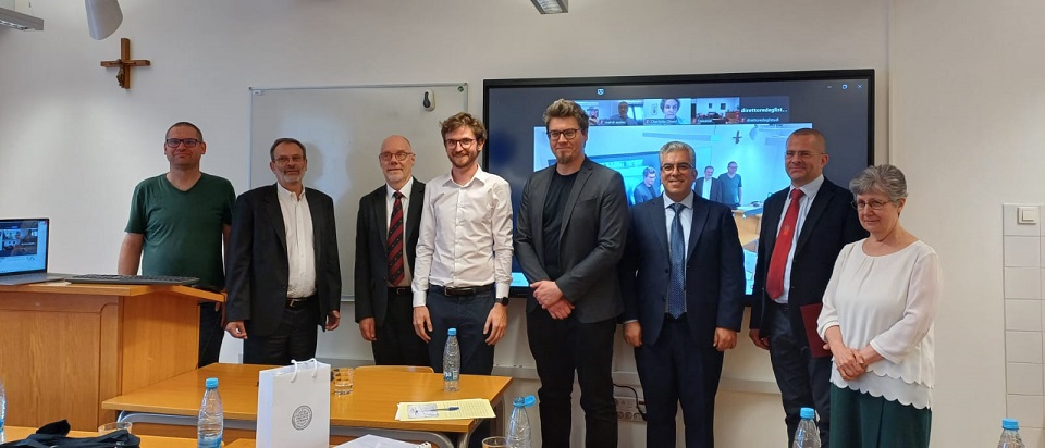 Martedì 17 giugno 2025 Aljaž Krajnc, già studente del PISAI, ha discusso con successo la sua tesi di dottorato in co-tutela con l’Università di Lubiana, Slovenia