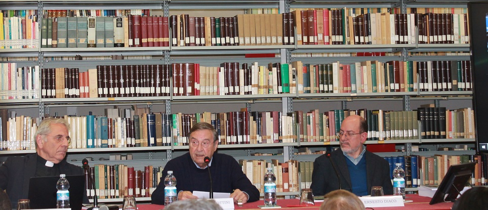 Lunedì 10 novembre, nella biblioteca Maurice Borrmans del PISAI, si è tenuta la presentazione del volume 'Schede per conoscere l’Islam', a cura della CEI (Conferenza Episcopale Italiana) e del PISAI