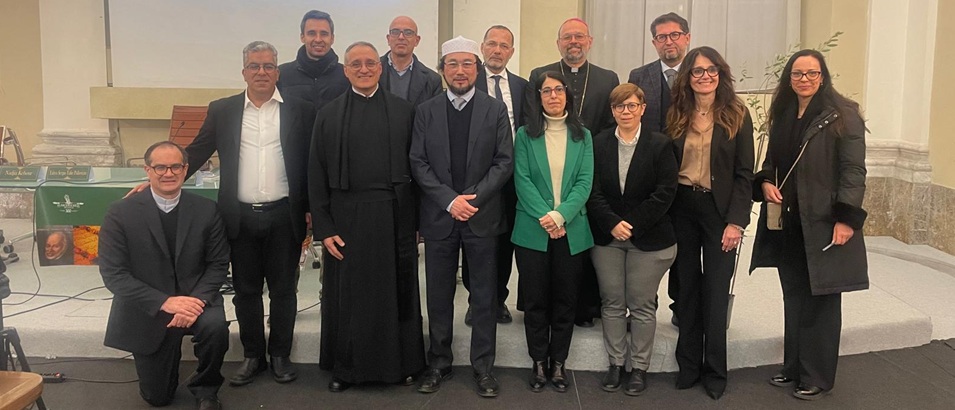 La giornata di studio e dialogo “CORANICA”, svoltasi a Lucca il 21 marzo 2026, ha rappresentato un’importante occasione di approfondimento sul dialogo tra cristiani e musulmani, a partire dalla figura di Ludovico Marracci