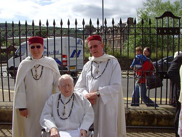 Paul Hannon, MAfr, torna al Pisai